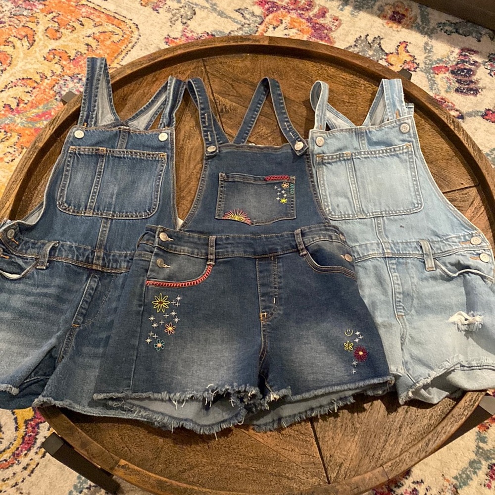 Three pairs of overalls Girls - 7/8-9/10 but all similar in fit